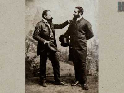 �Perch� mio nonno ha fatto tanto per il capoluogo pugliese � conclude il signore �. E ora che il Piccinni ha riaperto vorrei rendergli omaggio, donando al Comune la foto che lo ritrae con il sindaco Giuseppe Re David� 